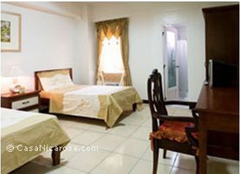 Casa Nicarosa Hotel And Residences Manila Exterior photo