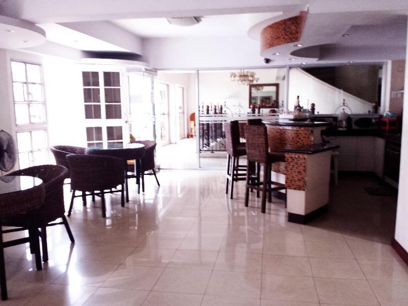 Casa Nicarosa Hotel And Residences Manila Exterior photo